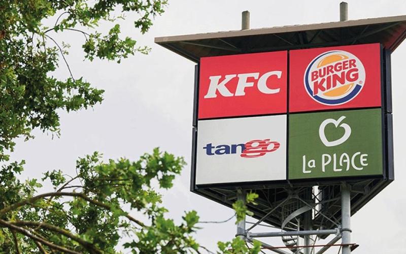 Unieke Reclamemast voor Food- en Funpark Harderwijk