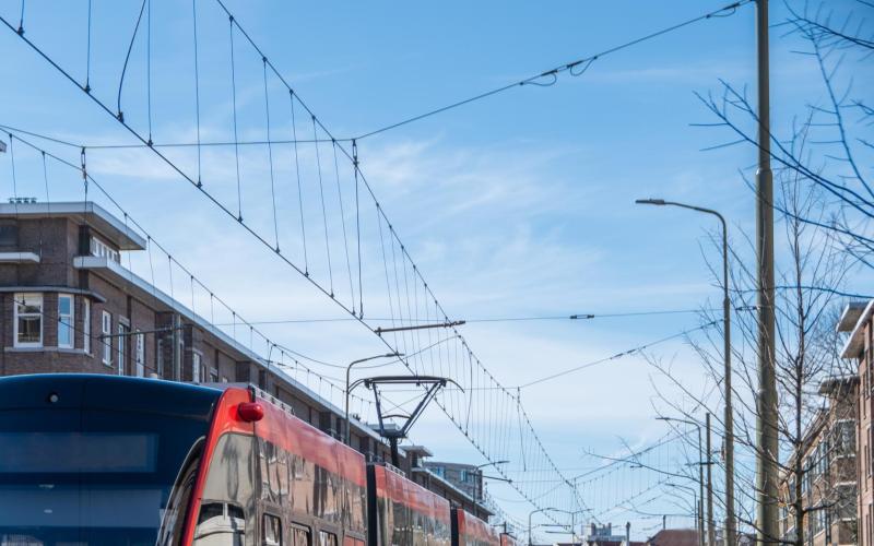 Afspanmasten voor duurzame mobiliteit in Den Haag