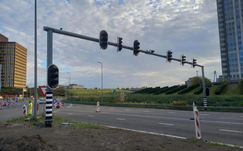 Schwenkmasten und Portale am Kralingseplein in Rotterdam