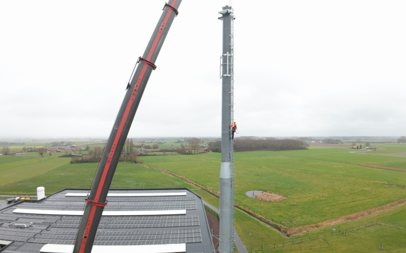 45 meter hoge monopole succesvol geplaatst in Wingene (BE)